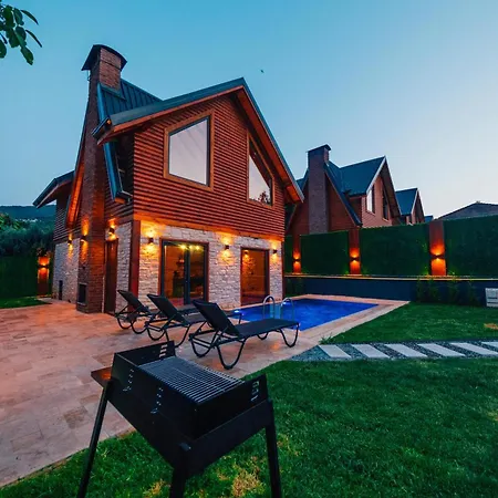 Kartepe Masukiye De 2 Oda1 Salon Isitma Havuzlu - Soemineli -muhafazakar 5 Kisilik Korfez