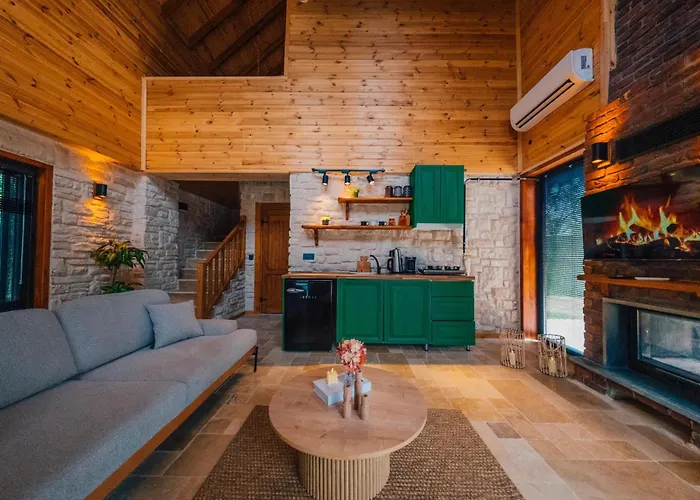 Prázdninový dům Kartepe Masukiye De 2 Oda1 Salon Oezel Havuzlu - Soemineli -muhafazakar 5 Kisilik *