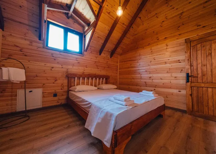 Prázdninový dům Kartepe Masukiye De 2 Oda1 Salon Oezel Havuzlu - Soemineli -muhafazakar 5 Kisilik Korfez